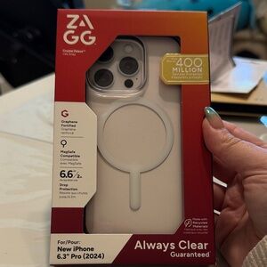 Always Clear Crystal Palace Lite Snap Case for iPhone 6.3" Pro (2024) - Clear